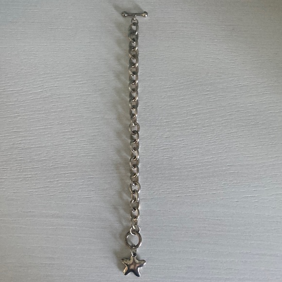 Starfish Toggle Bracelet Silver - Picture 2 of 6